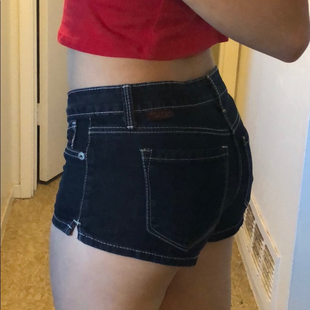 shorts - Picture 2 of 2